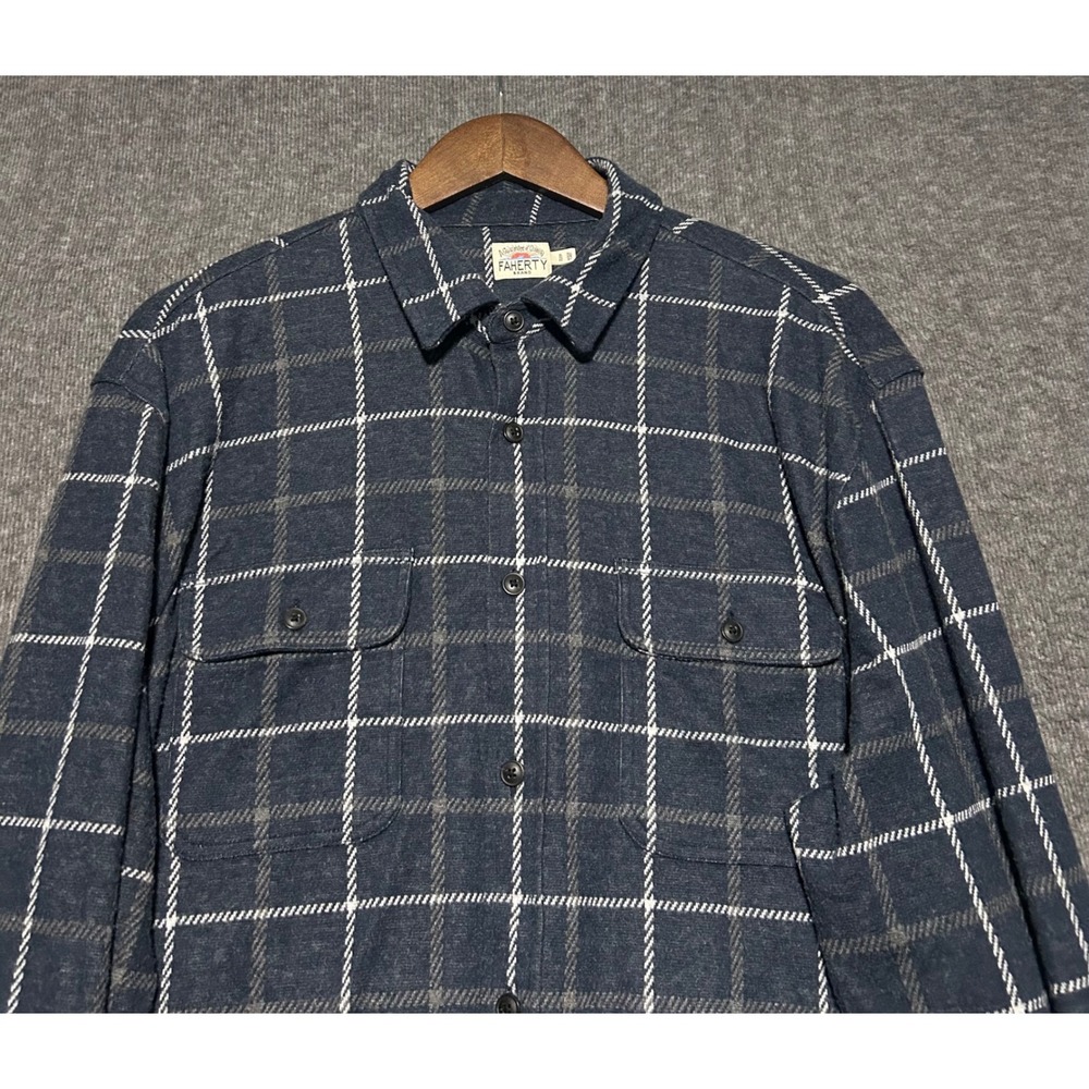 Faherty Legend Sweater Shirt Mens XL Blue Plaid Button Stretch Pockets read